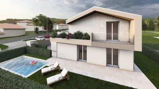 Villa in Albavilla, Provincia di Como