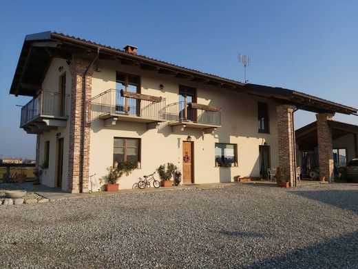 Villa in Tarantasca, Provincia di Cuneo