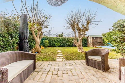 Villa in Ladispoli, Rom