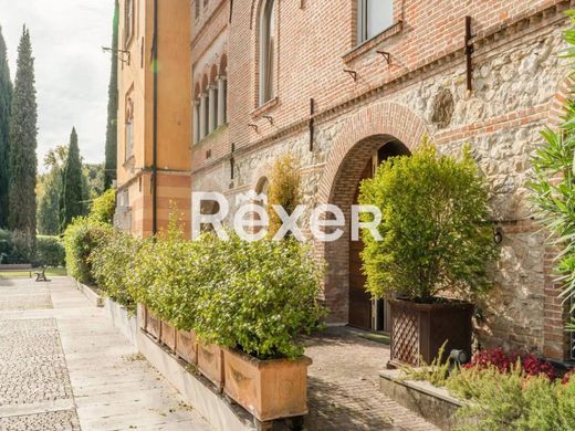 Apartment in Polpenazze del Garda, Provincia di Brescia