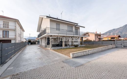Villa à Rosta, Turin