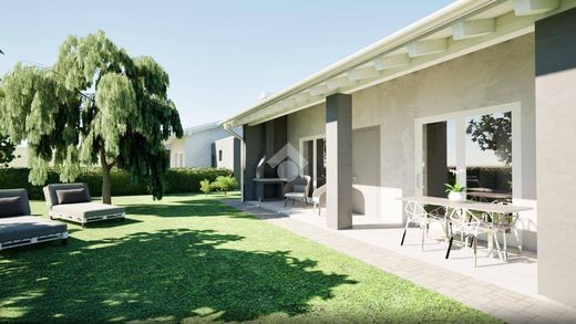 Villa in Gavardo, Provincia di Brescia