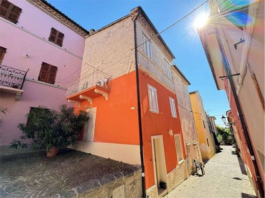 Maison de luxe à Sirolo, Ancône