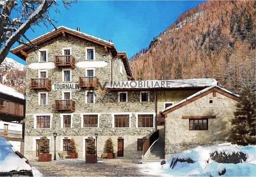 Piso / Apartamento en Ayas, Valle d'Aosta