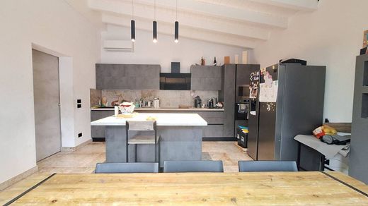 Villa in Correggio, Provincia di Reggio Emilia