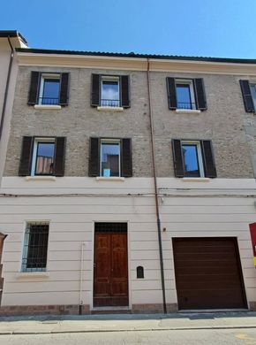 Villa a Ferrara, Emilia-Romagna