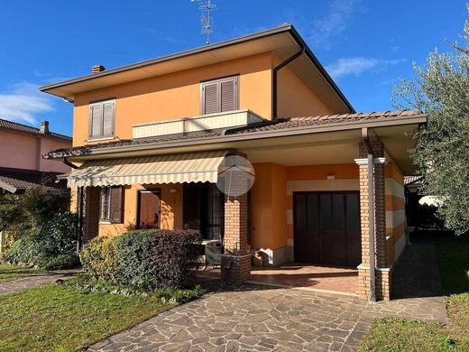 Villa in Rodengo-Saiano, Provincia di Brescia