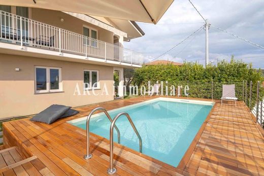 别墅  Massarosa, 卢卡省