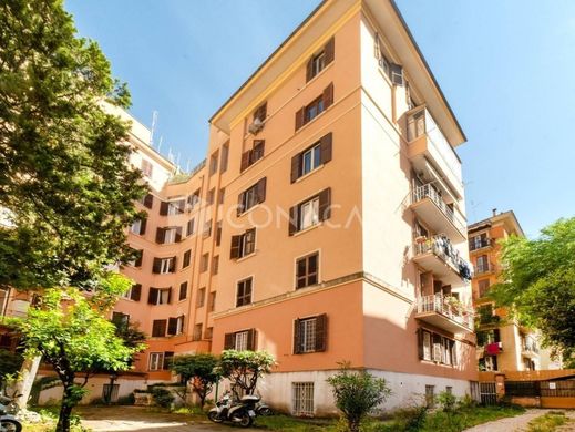 Apartment in Rome, Latium