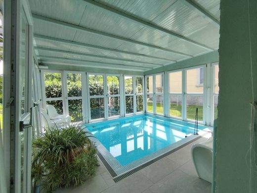 Βίλα σε Castelletto Sopra Ticino, Provincia di Novara