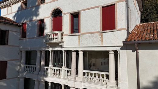 Apartment in Bassano del Grappa, Provincia di Vicenza