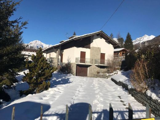 Villa in La Salle, Valle d'Aosta
