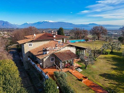 Villa en Puegnago sul Garda, Provincia di Brescia