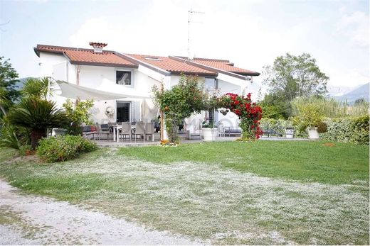 Apartment in Carrara, Provincia di Massa-Carrara