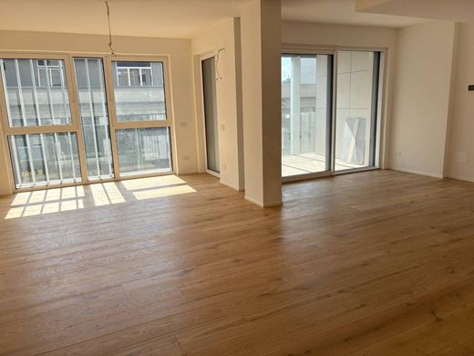 套间/公寓  蒙扎, 蒙萨和布里安萨省