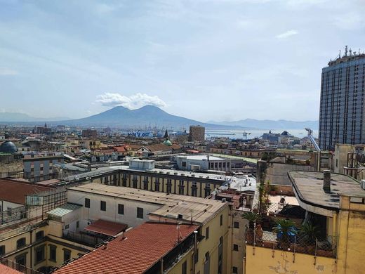 Apartament w Neapol, Napoli