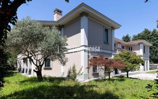 Villa a Chiari, Brescia
