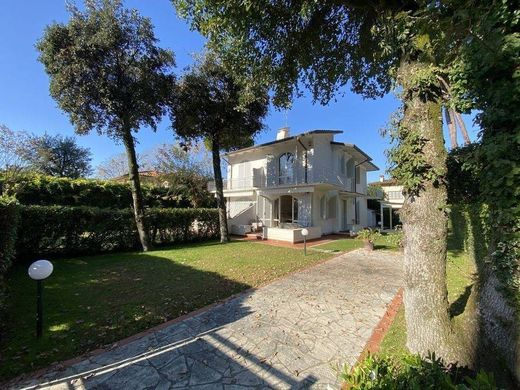 Villa in Forte dei Marmi, Provincia di Lucca