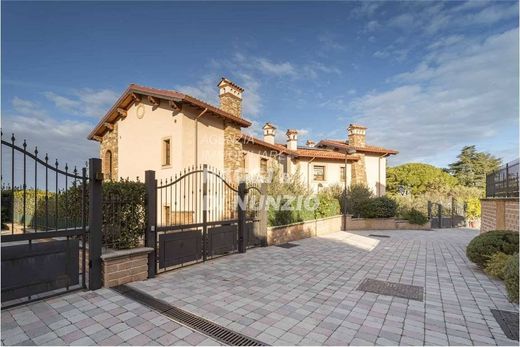 Вилла, Monte Porzio Catone, Рим