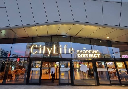 아파트 / 밀라노, Città metropolitana di Milano