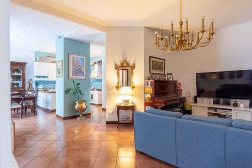 Apartment in Naples, Campania