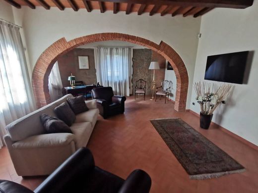 Villa in Carmignano, Provincia di Prato