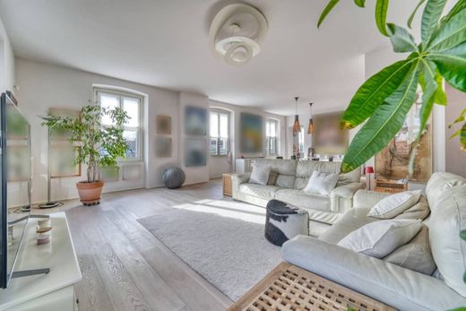 Apartment / Etagenwohnung in Mailand, Lombardei