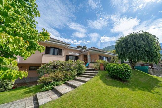Villa Morbegno, Sondrio ilçesinde
