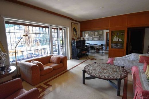 Apartment / Etagenwohnung in Rom, Latium