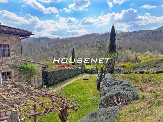 Country House in Carmignano, Provincia di Prato
