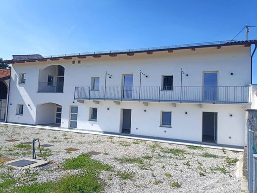 Villa in Verzuolo, Provincia di Cuneo