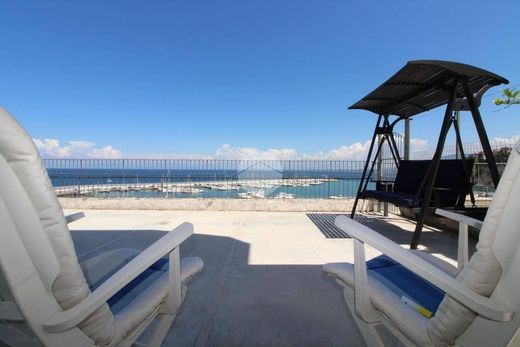 Agropoli, Provincia di Salernoのヴィラ