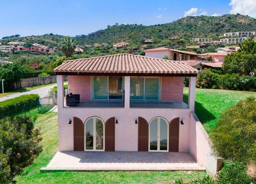 Villa in Pula, Provincia di Cagliari