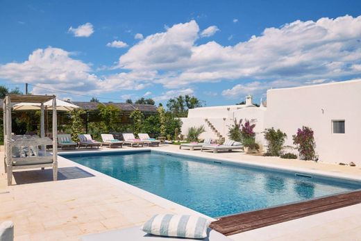 Villa Ostuni, Brindisi ilçesinde