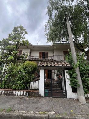 Villa in Nova Milanese, Provincia di Monza e della Brianza