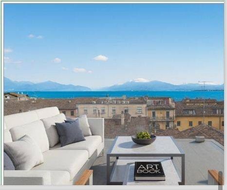 Apartment in Desenzano del Garda, Provincia di Brescia