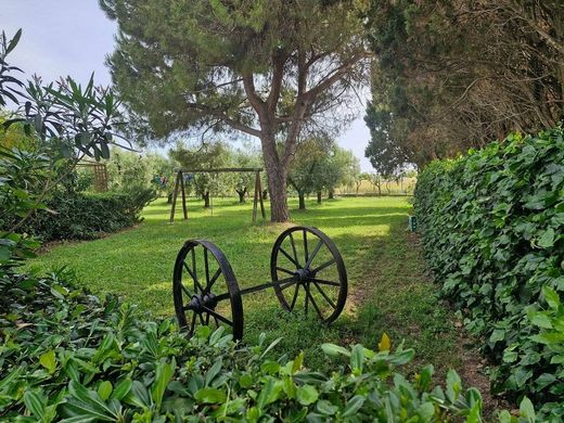 Casale a Piombino, Livorno