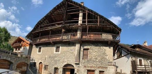 Cottage in Sauze di Cesana, Torino