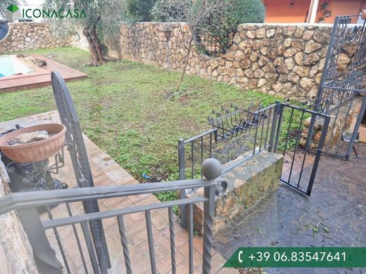 ‏וילה ב  Ciampino, רומא