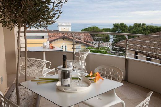 Apartment / Etagenwohnung in Grado, Gorizia