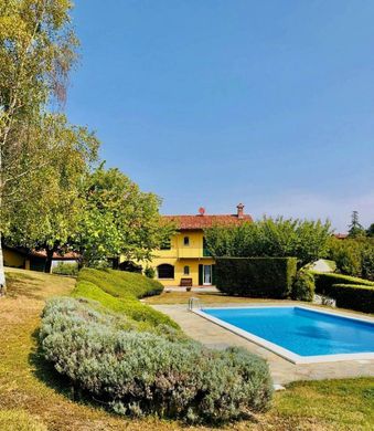 Villa in Cherasco, Provincia di Cuneo