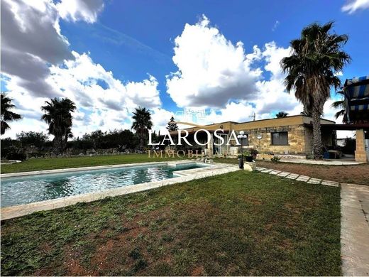 别墅  Vernole, 莱切省