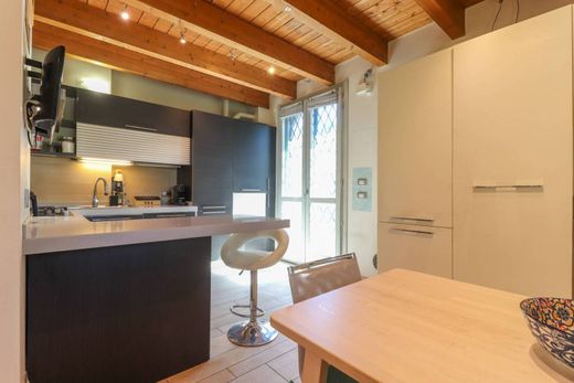 Villa in Monte San Pietro, Bologna