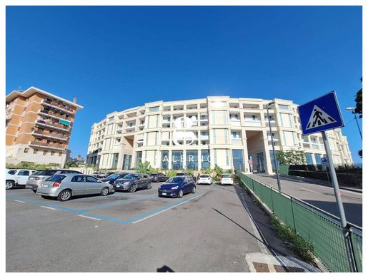 Appartamento a Salerno, Campania