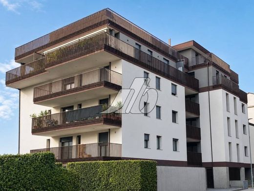 Apartment in Bresso, Milan