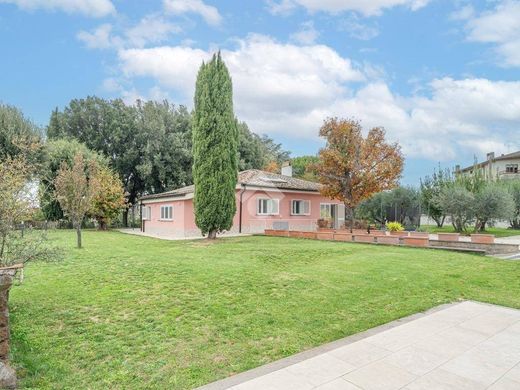Villa in Viterbo, Provincia di Viterbo