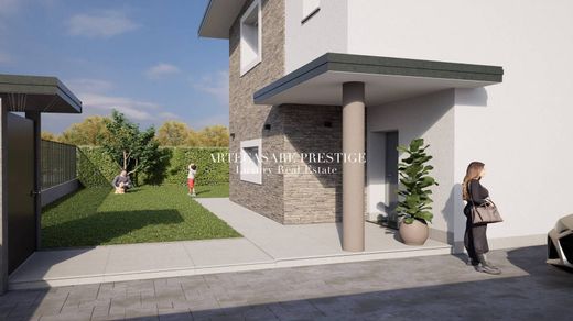 Villa in Canegrate, Milan