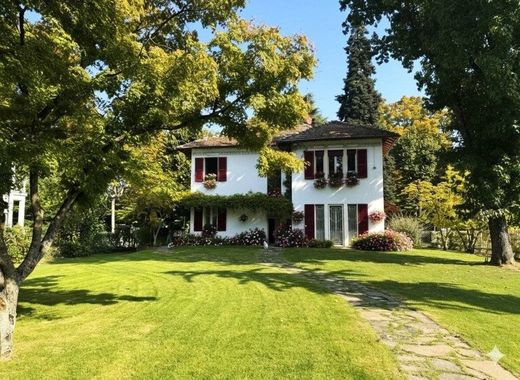 Villa in Godiasco Salice Terme, Provincia di Pavia