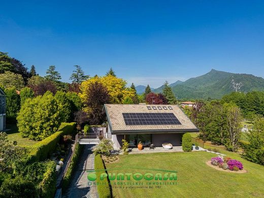 Villa en Bisuschio, Provincia di Varese