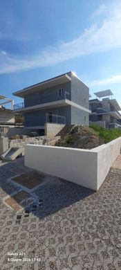 Villa in Castelnuovo del Garda, Provincia di Verona